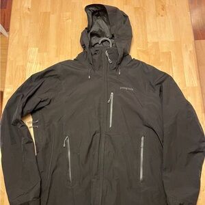 Patagonia Black Piolet Jacket size Large